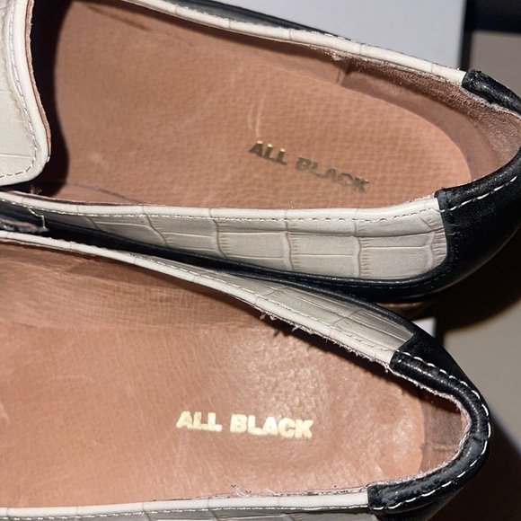 Shoes - Picture 5 of 5